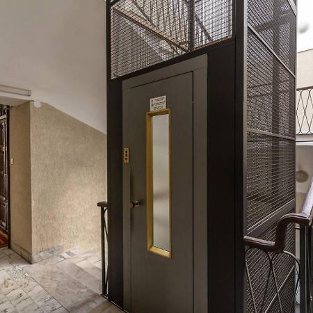 Charming Flat By The Vatican Rome Bagian luar foto
