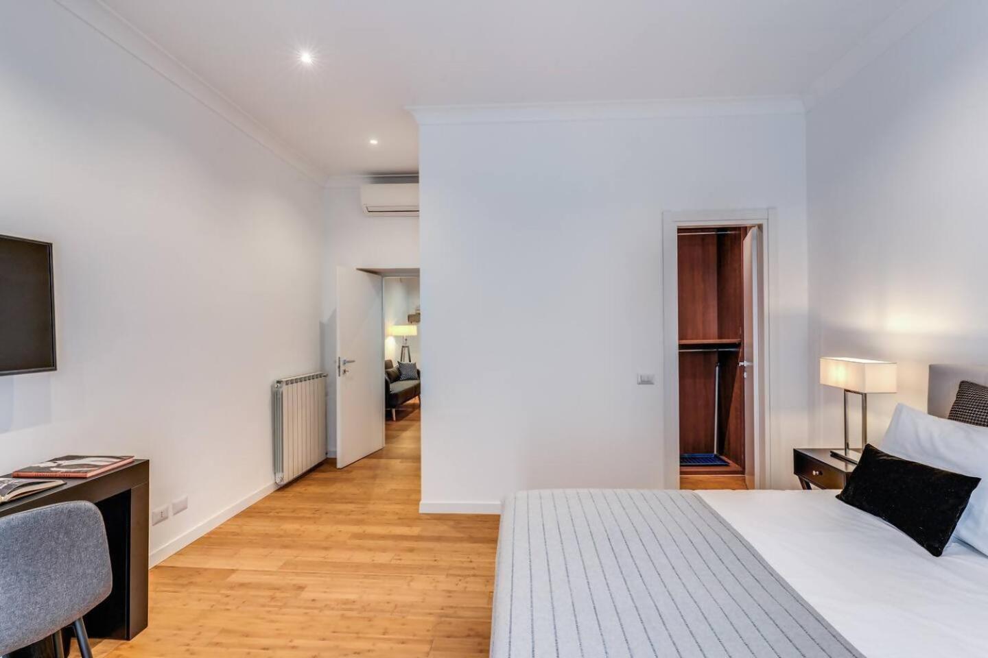 Charming Flat By The Vatican Rome Bagian luar foto