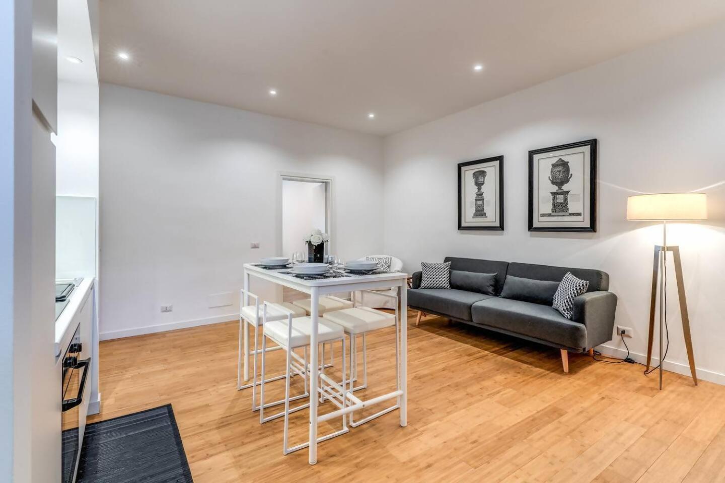 Charming Flat By The Vatican Rome Bagian luar foto