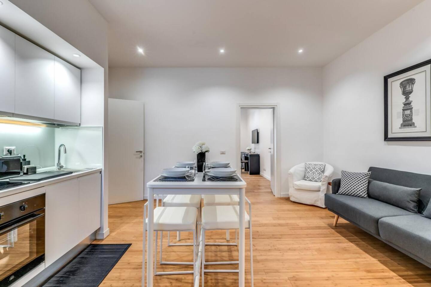 Charming Flat By The Vatican Rome Bagian luar foto