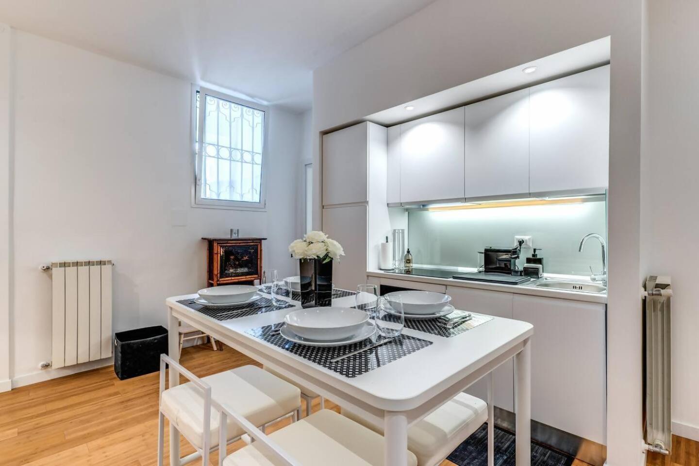 Charming Flat By The Vatican Rome Bagian luar foto