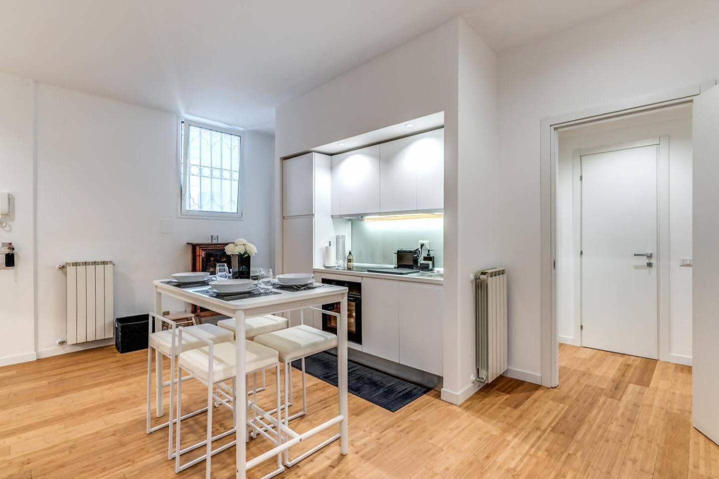 Charming Flat By The Vatican Rome Bagian luar foto